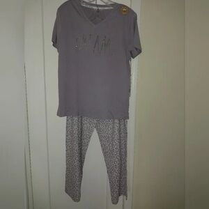 Rae Dunn 'DREAM' Lounging Set